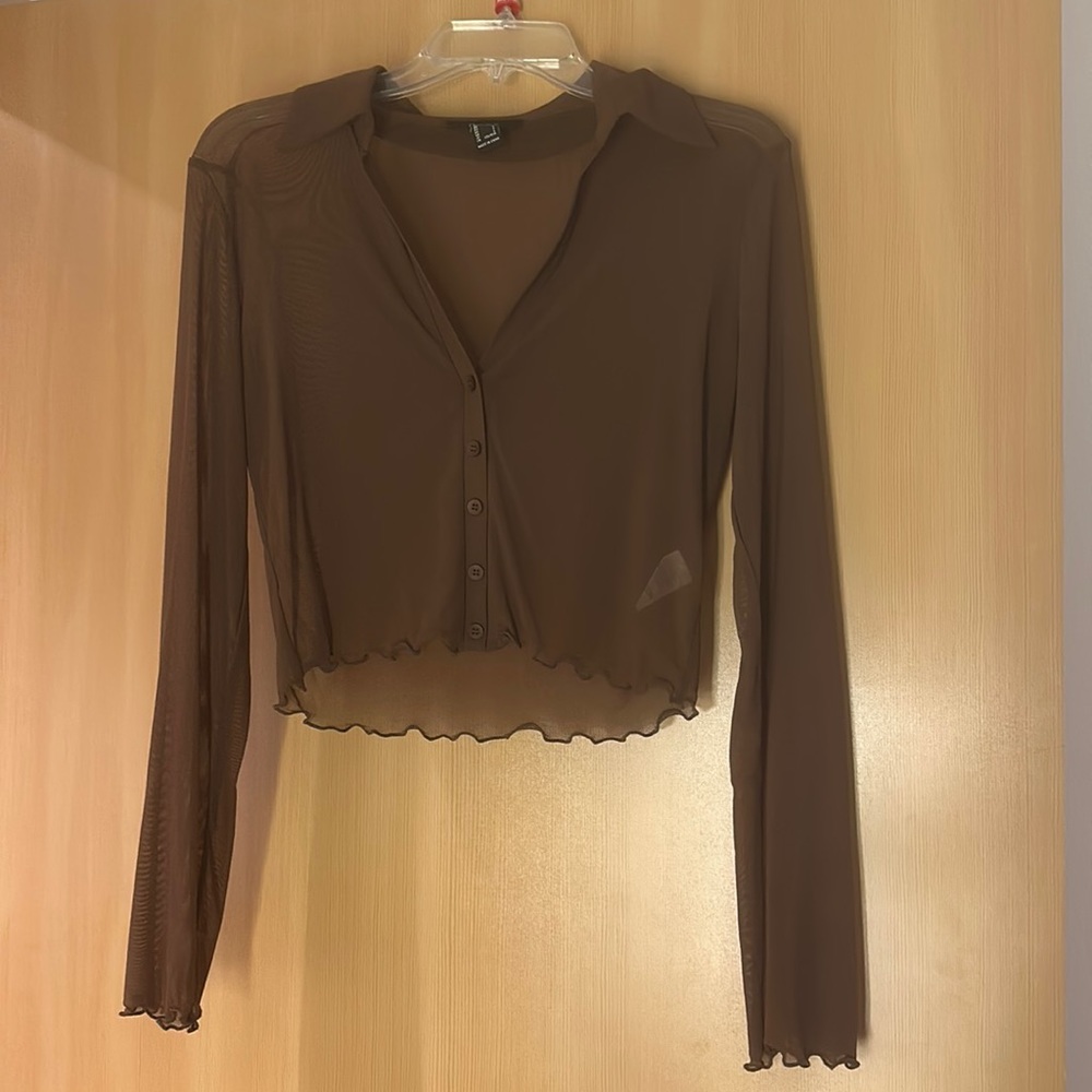 Brown mesh button up top
